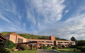 Pinares del Cerro Resort&Suites